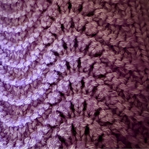 TACH Clothing Begonia Sweater Lavender size Large - Picture 8 of 15
